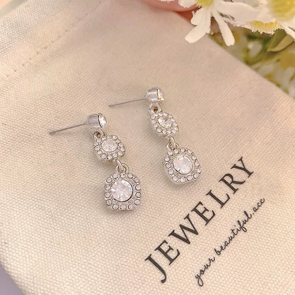 🎀 Bundle earrings, $10 for each, buy 2 get 1 more pairs for free - Picture 3 of 3